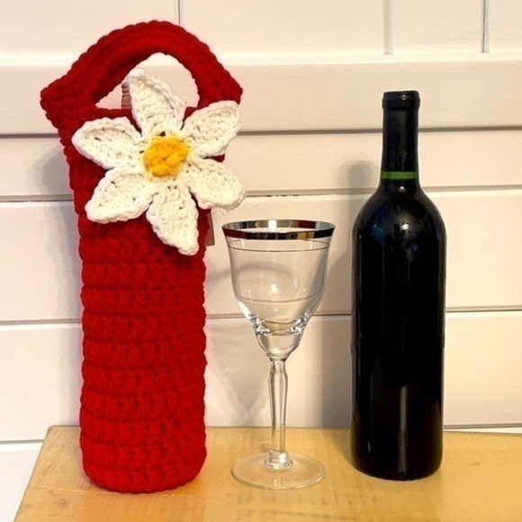 $10 SALE Handmade Crochet Wine Bottle Holder Gift Bag Party Holiday Host Alcohol - Picture 4 of 6